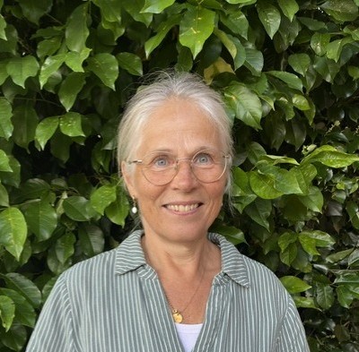  ELLEN HAUE 
